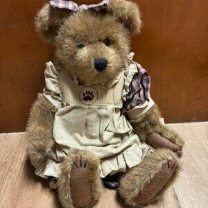 Boyds Bears 12' girl w/ blue plaid & tan apron